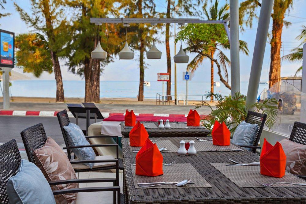 The Royal Palm Beach Front Patong Exterior photo